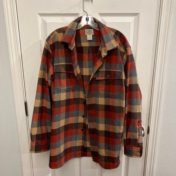 L.L Bean Men's Chamois Shirt, Traditional Fit, Plaid - Picture 3 of 8